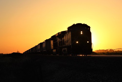 bnsf railway bnsfrailway rai railoads railroad railways rails train trains traintracks freight freighttrain sunset dusk minatare nebraska minatarenebraska sky