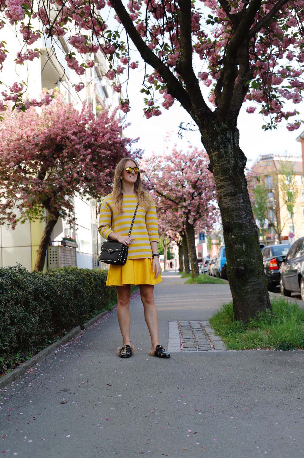 all-yellow-everything-whole-look-wiebkembg