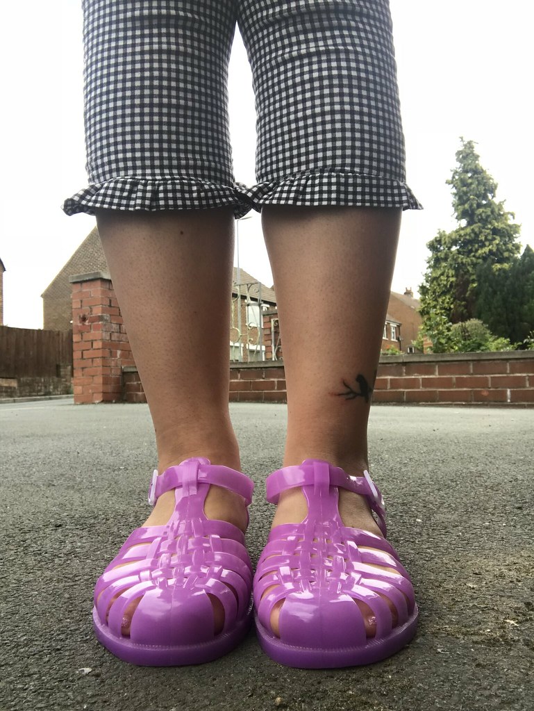 Sun Jellies Violet Fabulous Feet Friday