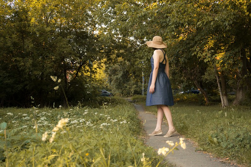 Из какой ткани сшить летний сарафан: 17 прелестных выкроек для жарких дней — natali-fashion.ru