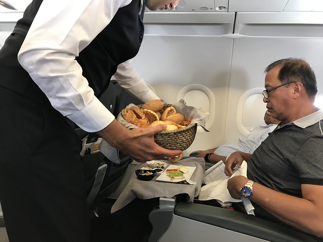 Turkish airlines, bread
