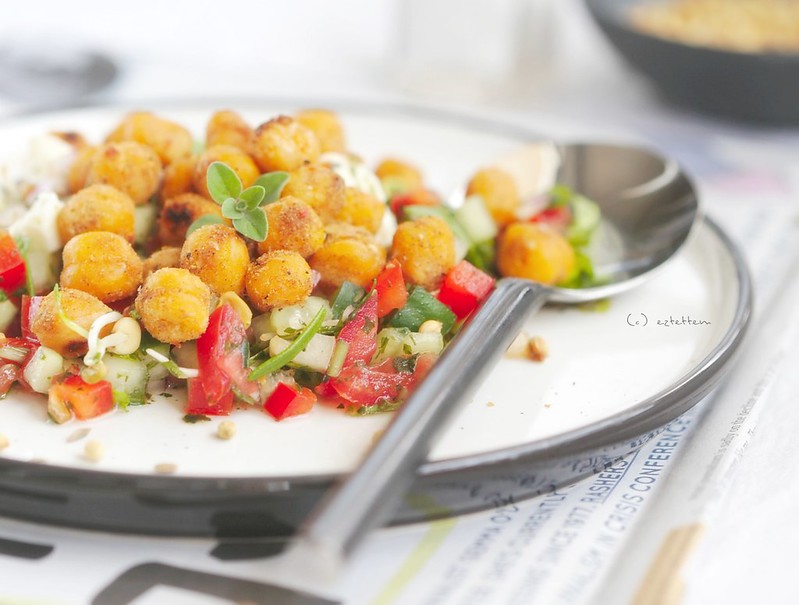 spicy roasted chickpeas