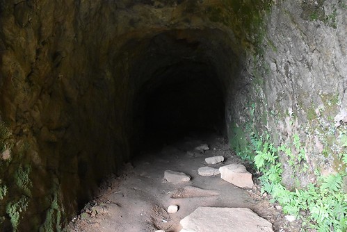 小鬼瀑布-小錐麓-水管隧道