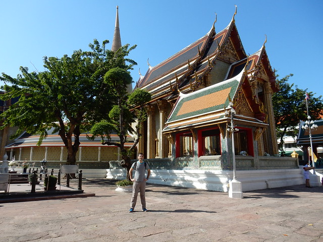 Más Bangkok: Wat Suthat, Golden Mount, Jim Thompson, Santuario Erawan y Patpong - TAILANDIA POR LIBRE: TEMPLOS, ISLAS Y PLAYAS (9)