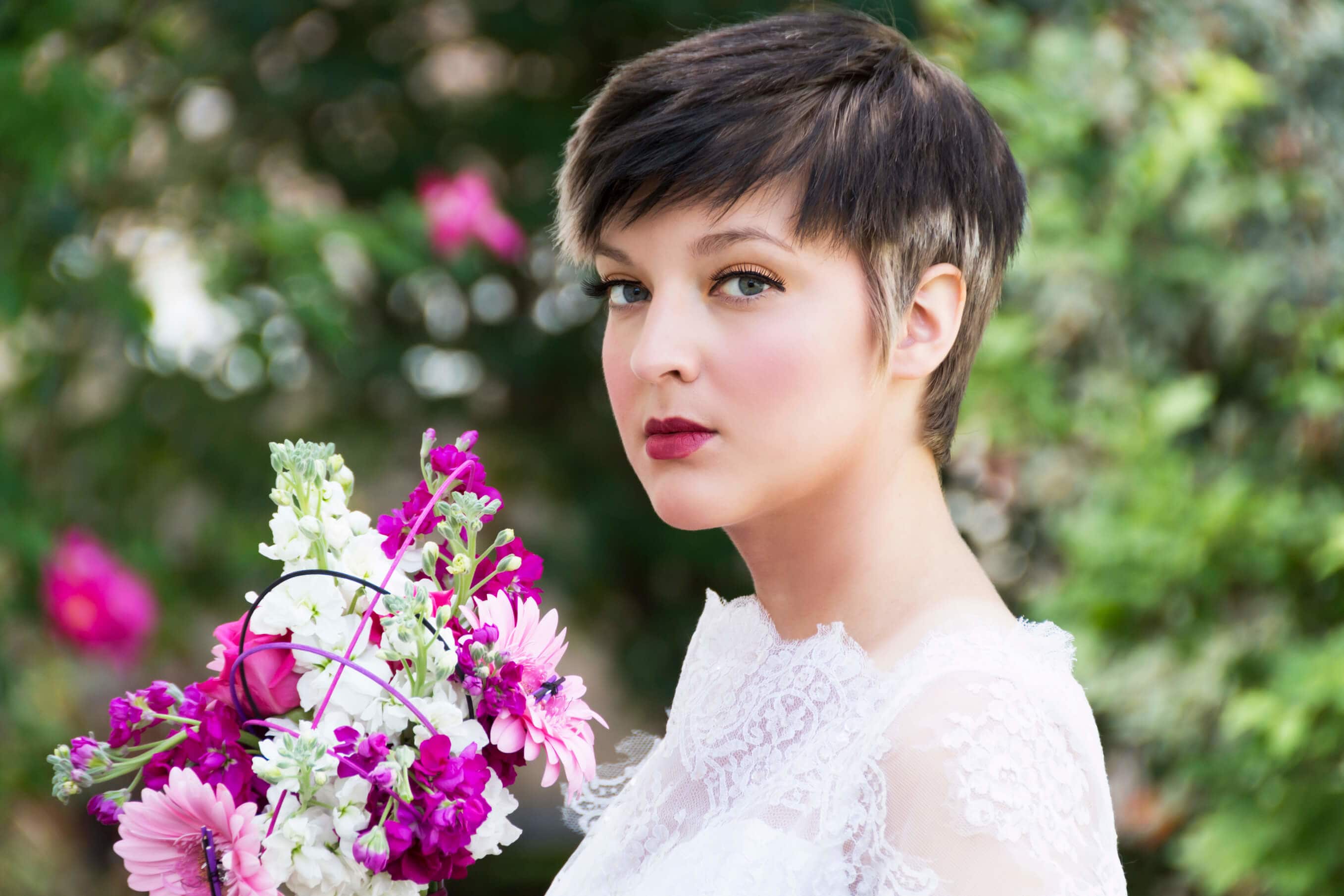 Romantic Wedding Short Haircut for Your Amazing Day! 6