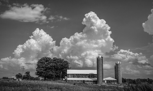 2018 august kevinpovenz westmichigan michigan farm clouds weather storm canon7dmarkii sigma blackandwhite bw sky stormy stormclouds stormyweather landscape