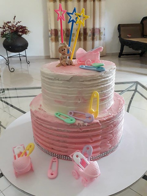 Cake by CAKE Creations