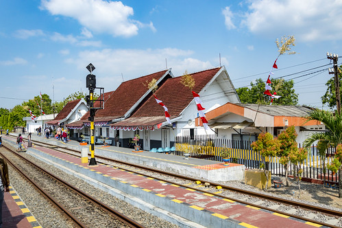 railway indonesia station stasiun keretaapi dutch heritage building architecture kai jawatengah centraljava randublatung blora