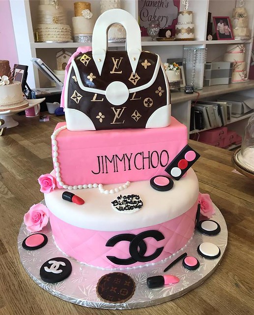 Cake from Celebrity Cakes by Janeth