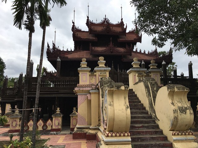 Monasterio Dorado de Mandalay