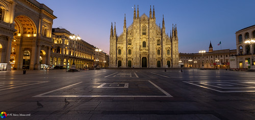 milano milan italy italia duomo cathedral sunrise alba piazza square