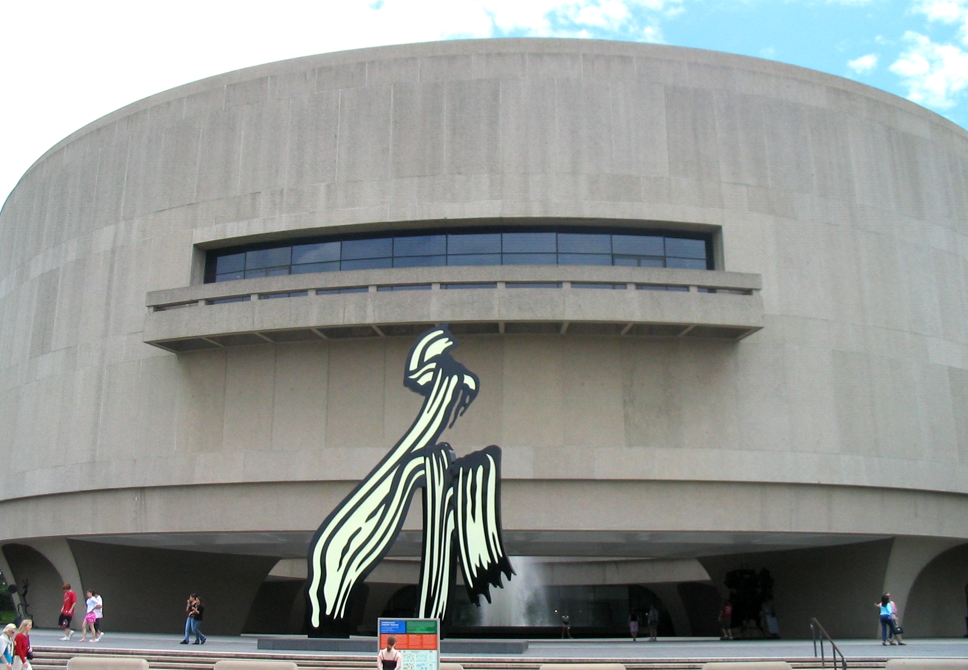 The exterior of the Hirshorn Museum. 