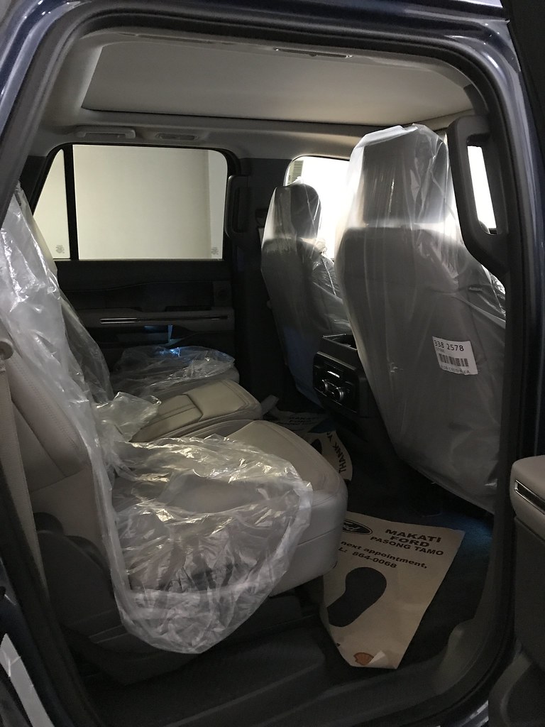 Ford Expedition seats
