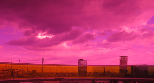 Aarhus ARoS Modern Art Museum: view of the roofing pink and orange on the Rainbow Walk