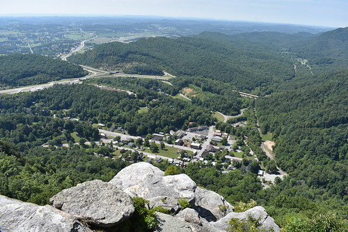 cumberlandgap nps nationalpark danielboone drthomaswalker scenicview pinnacleoverlook middlesboro kentucky tennessee virginia