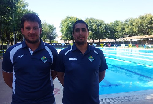 Carlos Jiménez y Eduardo Alcaraz, cuerpo técnico del Waterpolo Dos Hermanas
