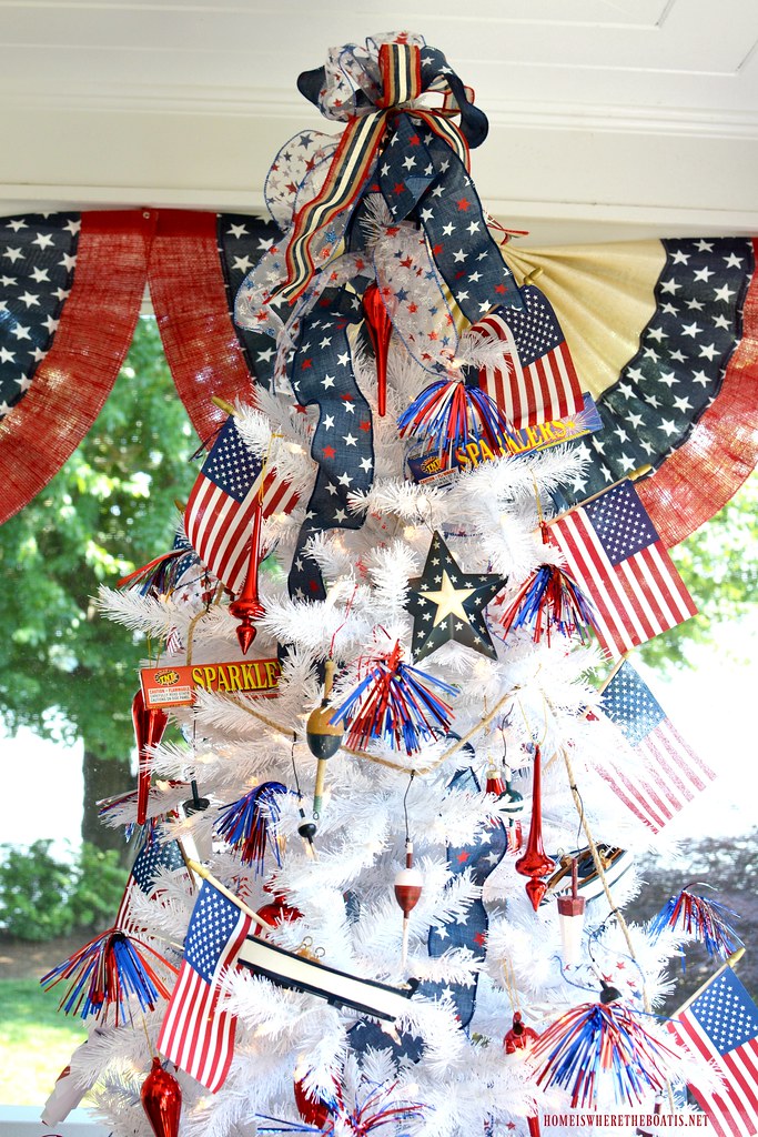 Patriotic Tree-Home is Where the Boat Is