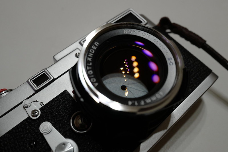 Voigtlander NOKTON Classic 40mm f1 4+Leica M3外観レンズ部