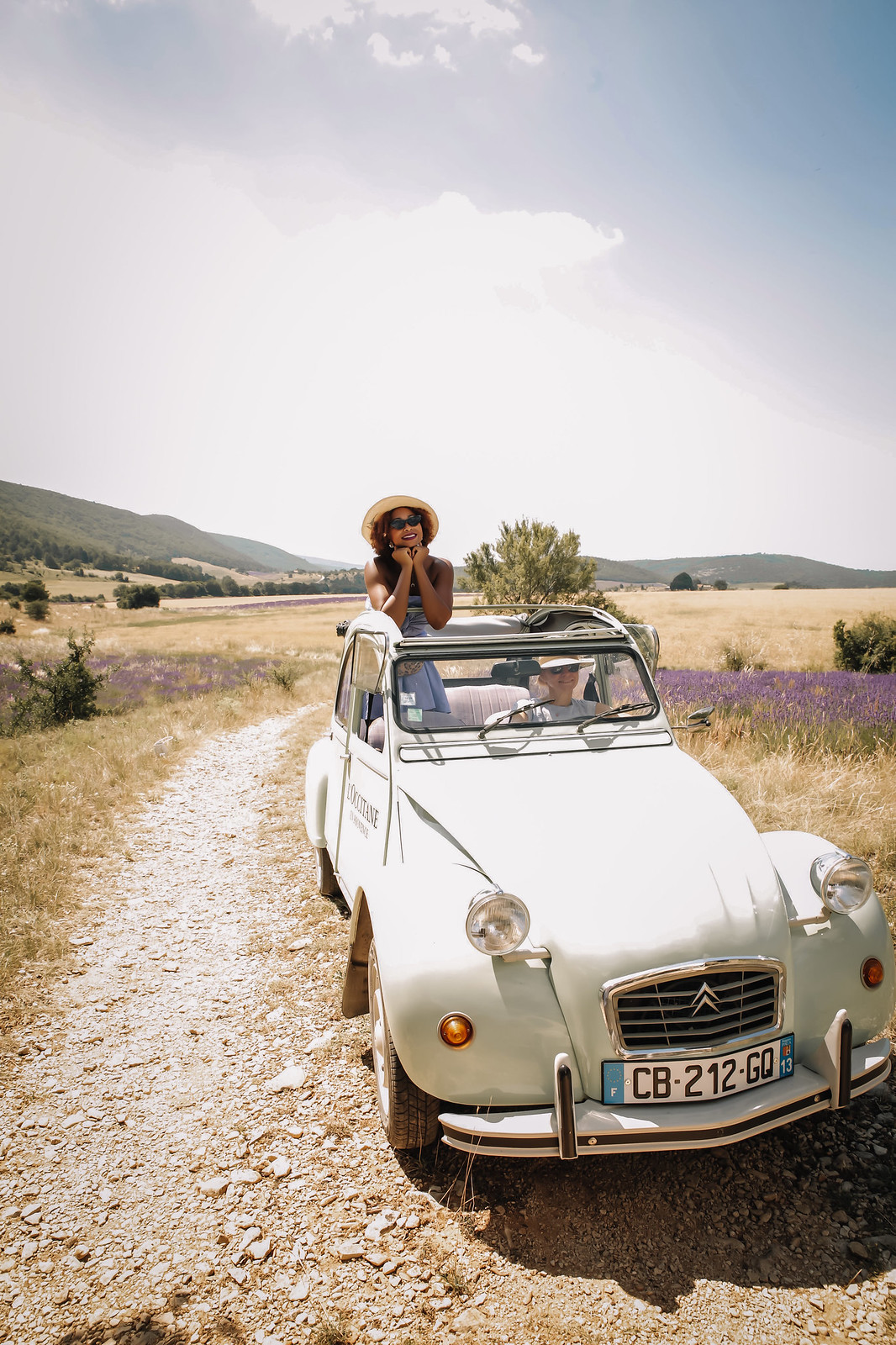 citroen 2cv car ride through Provence lavender fields