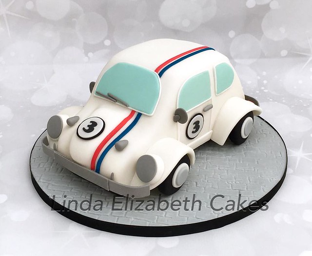 Car Cake by Linda Elizabeth Cakes 07810896115