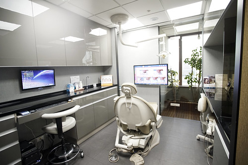 台中牙周病患者必看！牙周病患者該如何選擇好的牙醫診所？