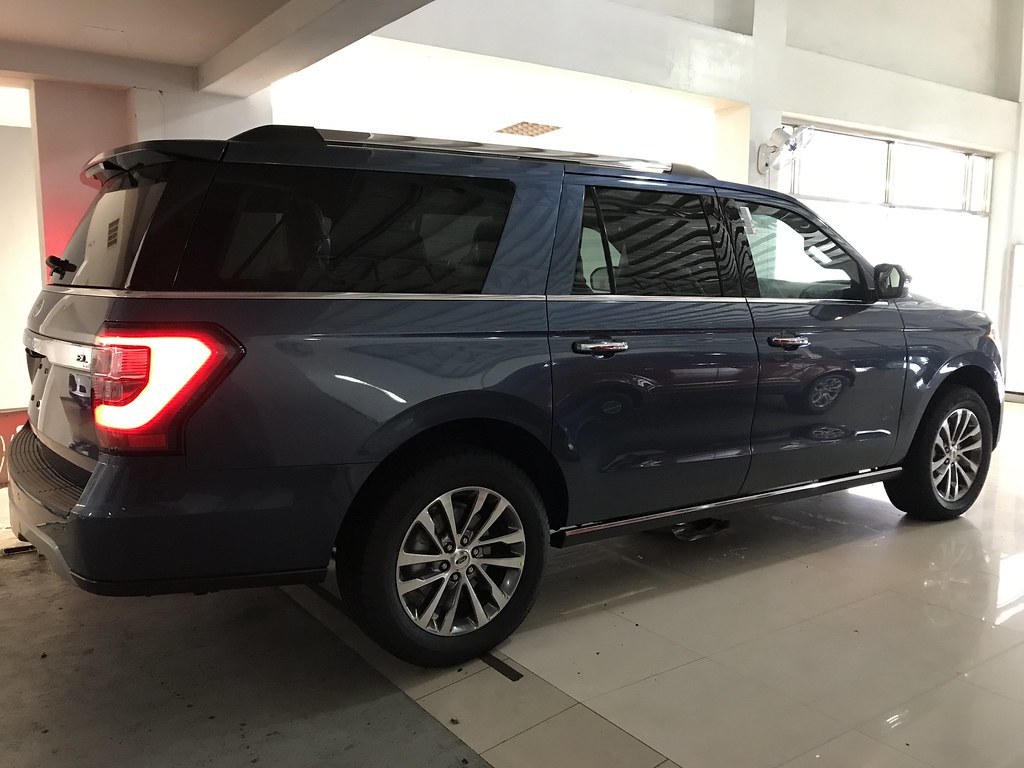 Ford Expedition 2018 extended body