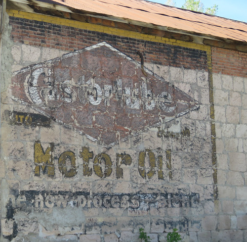 vintagesign ghostsign oilproducts smalltown us50 nevada eureka