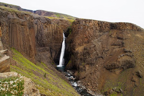 Un par de cascadas y fiordos del este, bastante coche, incluido incidente - Islandia en grupo organizado (25)