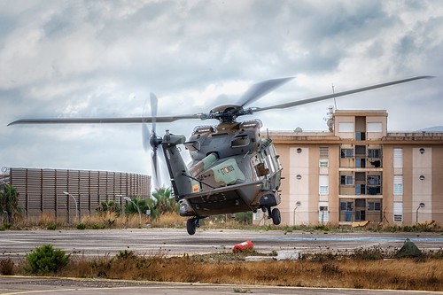 Las Fuerzas Aeromóviles del Ejército de Tierra están en pleno proceso de modernización, basado en modelos de helicóptero que aportan nuevas capacidades, además de haber propiciado que se establezca en España una industria puntera de este tipo en aeronaves