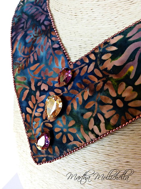 batik jewellery handmade in italy by Martha Mollichella batik fabric