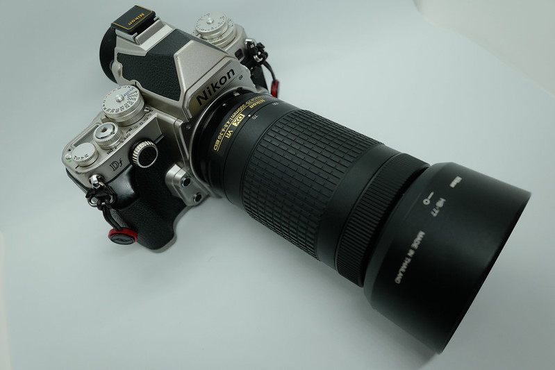 Nikon AF P DX NIKKOR 70 300mm f4 5 6 3 G ED VR外観