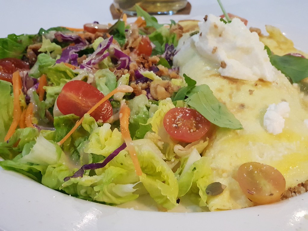 希腊素食奎奴亚藜煎蛋卷 Veggie Quinoa Greek Omelette rm$17.30 @ Le Food Subang SS18