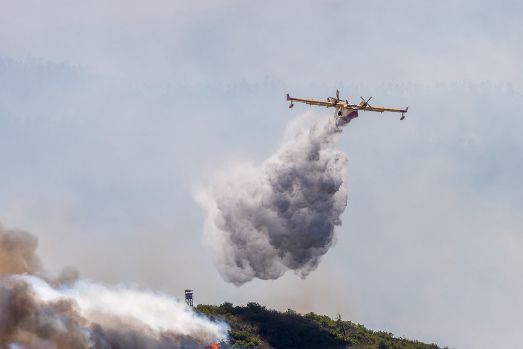 Day 6: Canadair CL-415 dropping water