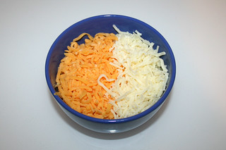10 - Zutat geriebener Käse / Ingredient grated cheese