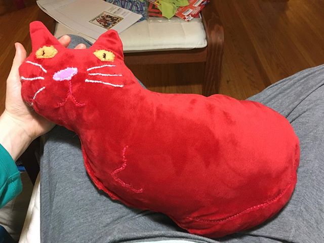 I finished the weighted kitty for M! It’s nowhere near as cute as my sketch, but handstitching with minky is...let’s just say there were a lot of curse words, and also I stabbed myself about 100 times. But it’s so soft and it weighs about 5lbs and it feel