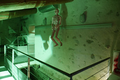 Salle des bassins de décantation lors de l'expo Mémoire vive au Moulin-musée de Callas