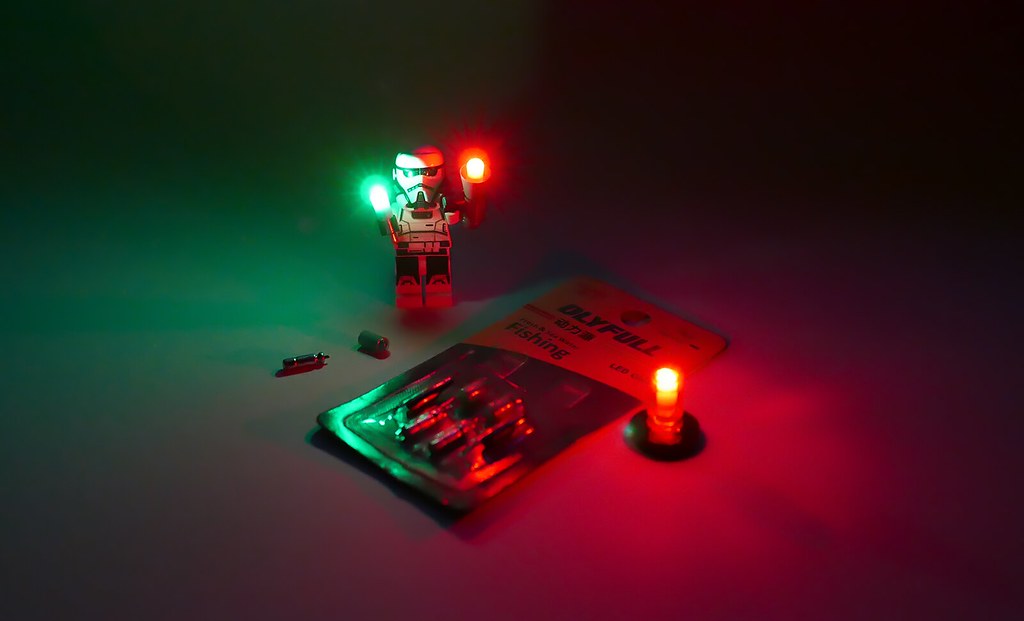 Fishing LEDs as alternative to LEGO lighting