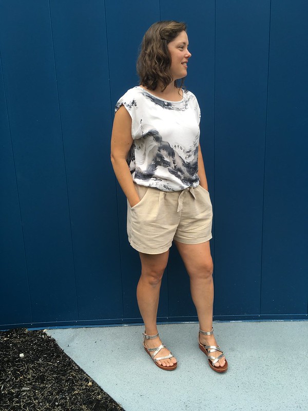 The Last Summer Project:  Simplicity 1887 Shorts (in Sparkly Linen!)