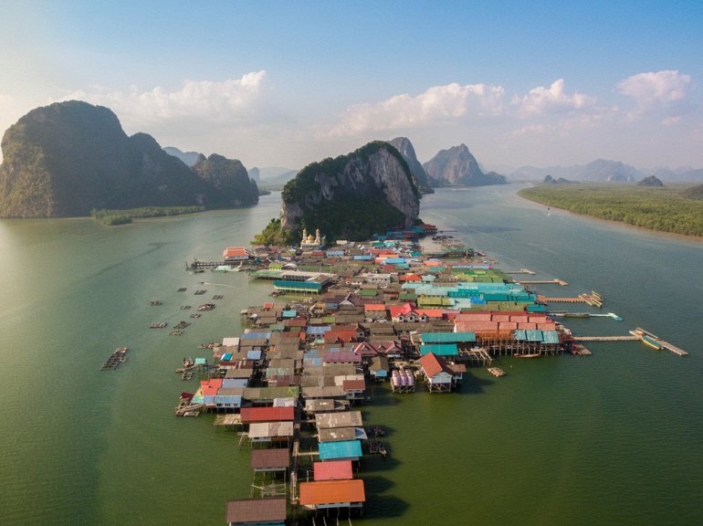 pueblo flotante Tailandia