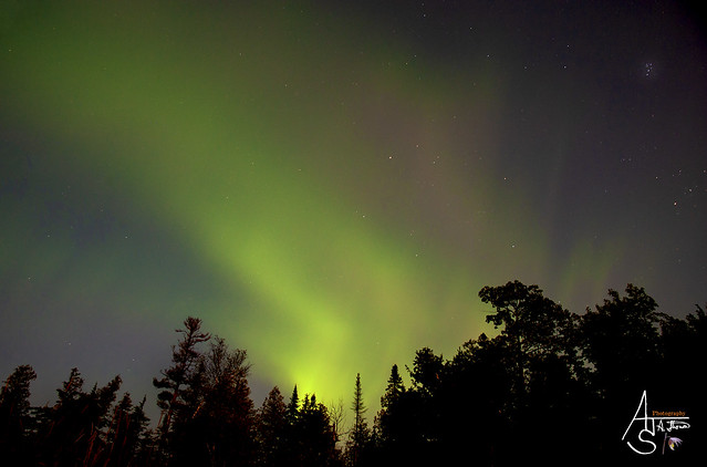 (Northern Lights)Aurora Borealis over South Bay Munising, MI