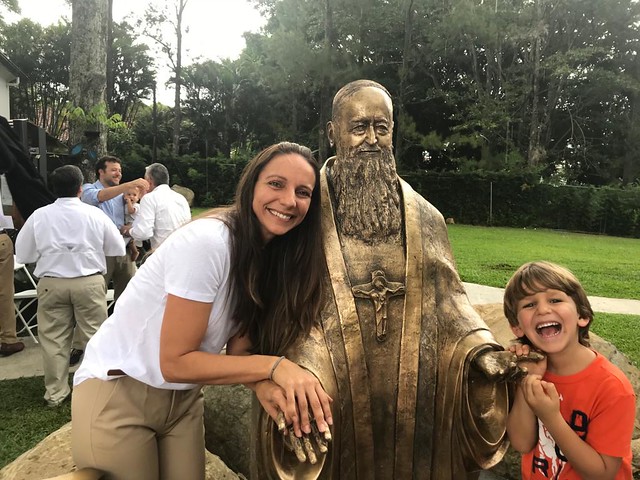 Costa Rica Estatua del Padre