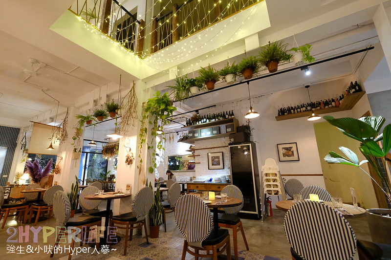 RISO RISO里頌地中海餐酒館| 氛圍慵懶迷人、餐點也美味用心的勤美商圈周邊美食，有多人套餐可以選擇哦！ @強生與小吠的Hyper人蔘~