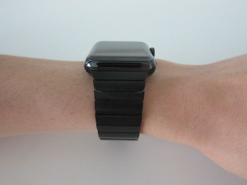 OULUOQI Replica Link Bracelet - With Apple Watch - On Wrist