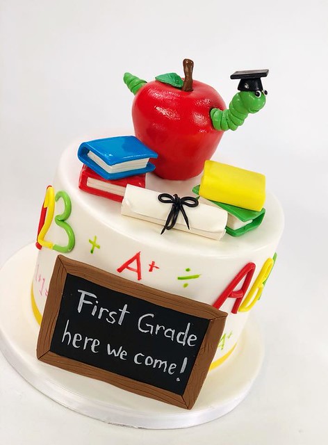 Kindergarten Graduation Cake by Sweet Traders