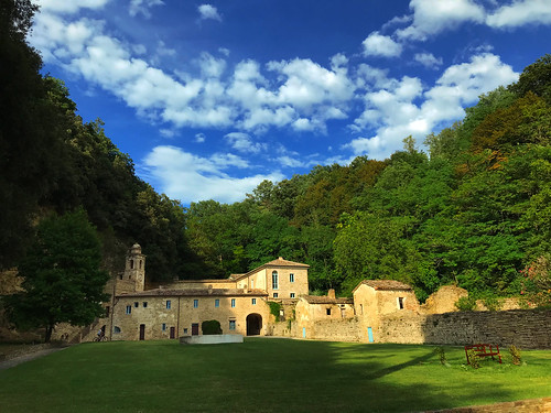 countryside colours view sky skyline panorama green bleu nature exposure marche italy cupramontana landscape texture eugenio coppari uscè iphone7 country light clouds architecture sun eremofratibianchi