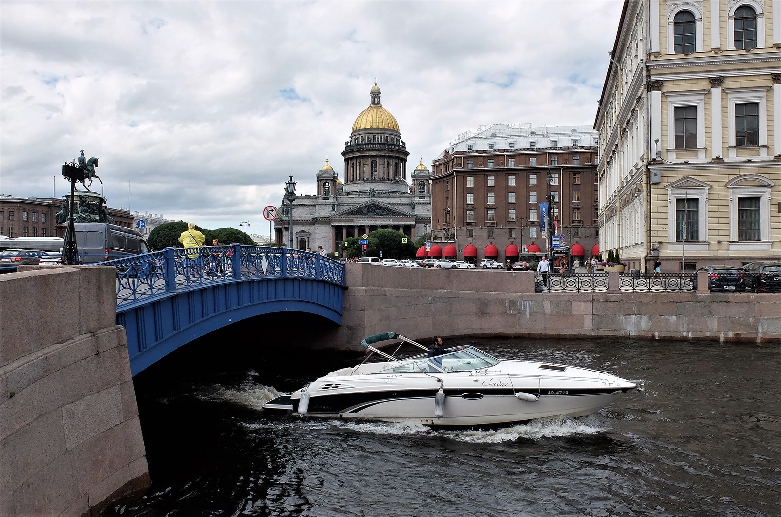 Синий мост в Санкт-Петербурге фото