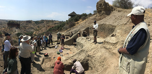 natgeoexpeditions 180722 africa ngorongoro olduvai bed4 excavation scientists tourists tanzania