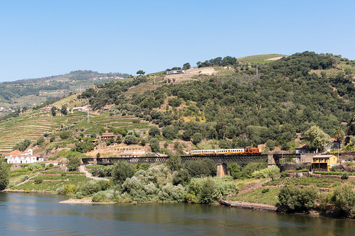 portugal ferrovia linhadodouro miradouro régua porto schindler cp1400 granjão viadutodasermenha