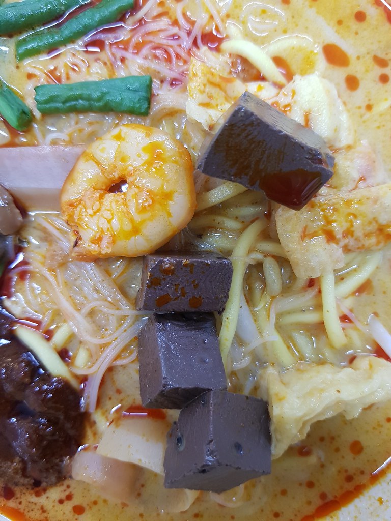 槟城咖喱面 Penang Curry Mee rm$7 @ 美廚豬肉粉 Restoran Michu SS19