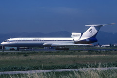Gazpromavia TU-154M RA-85751 BCN 17/06/2000
